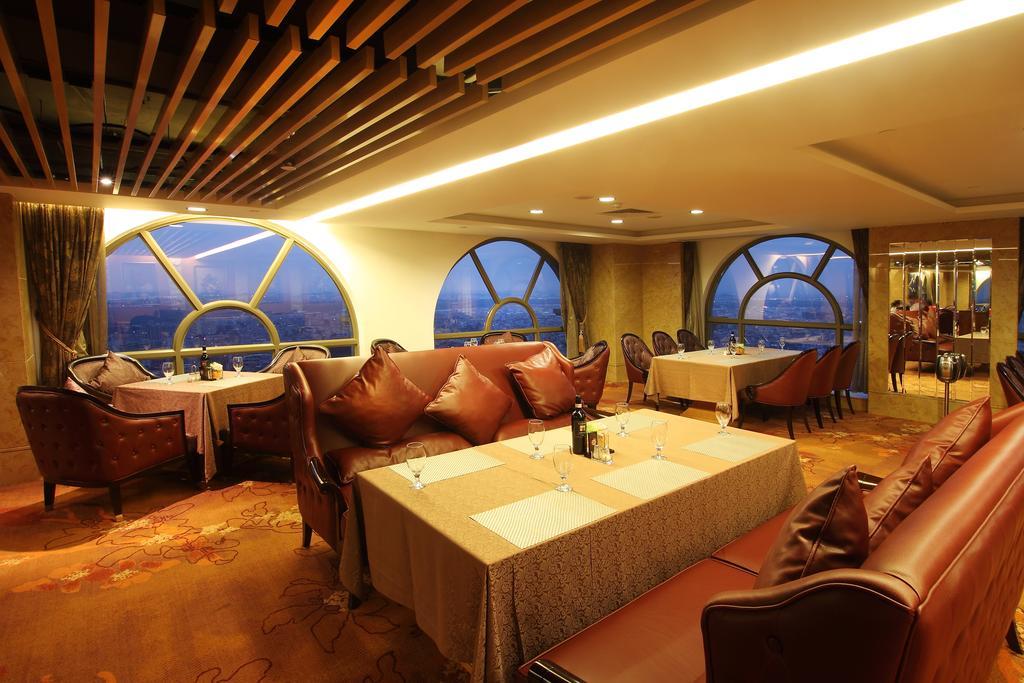 Elong Me Hotel Чжуншань Экстерьер фото