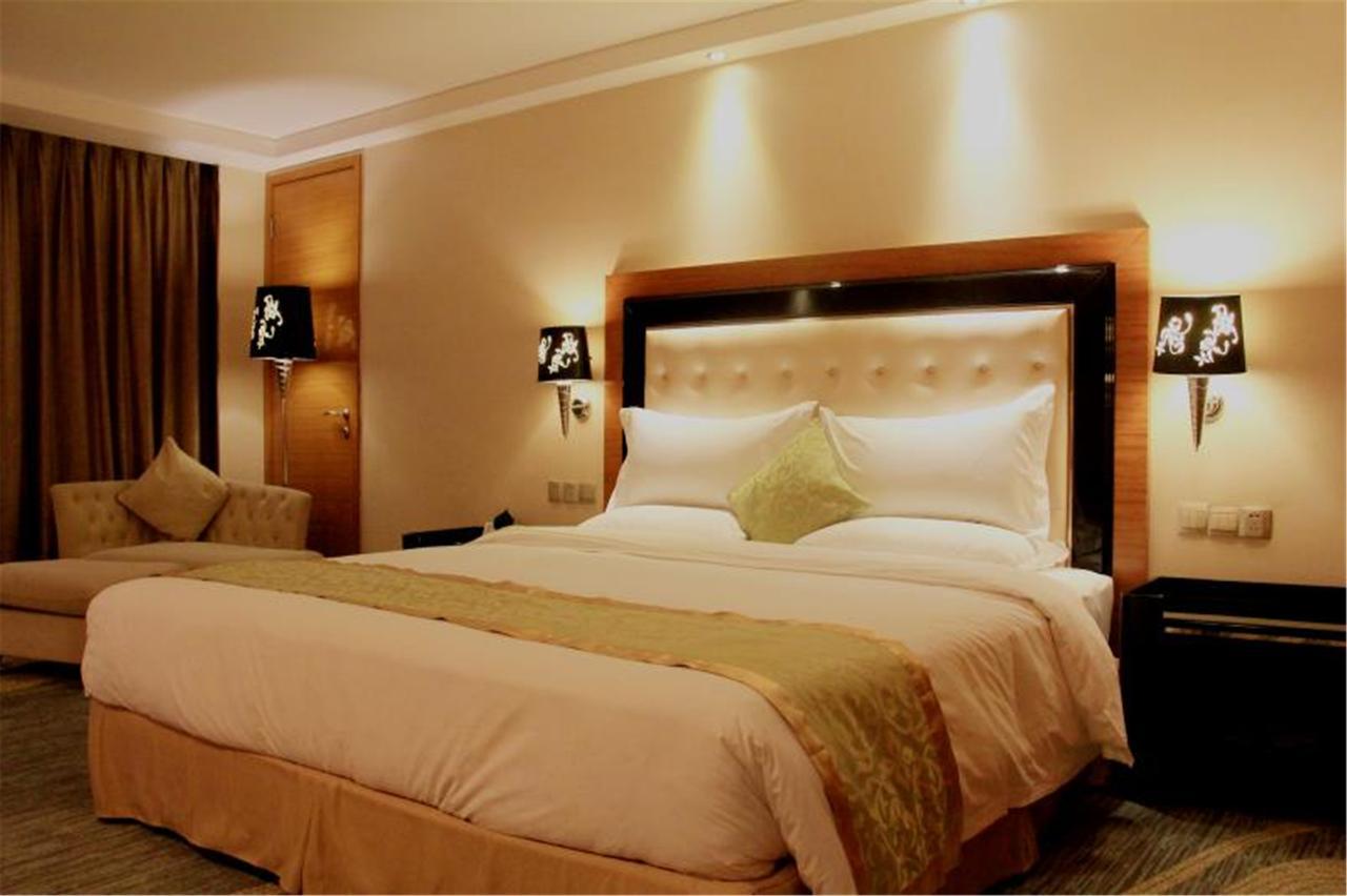 Elong Me Hotel Чжуншань Экстерьер фото